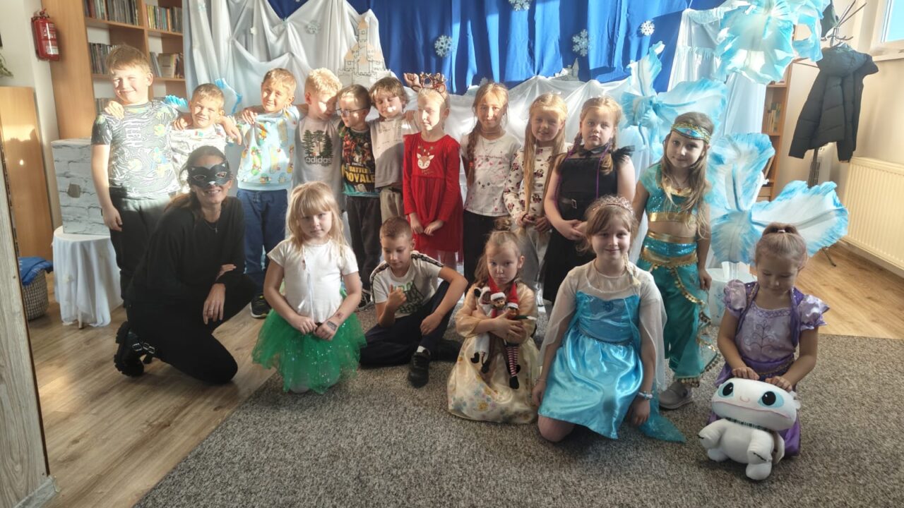 Międzynarodowy Dzień Postaci z Bajek w Zespole Szkół w Stargardzie